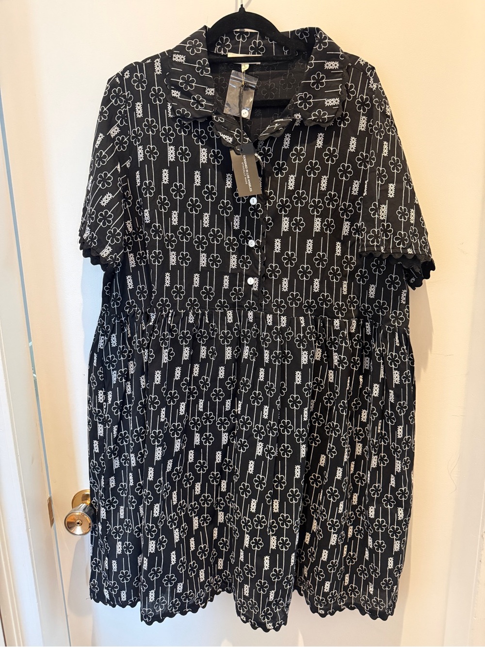Saint Geraldine NWT Black White Embroidered Floral Midi Dress Large Retro